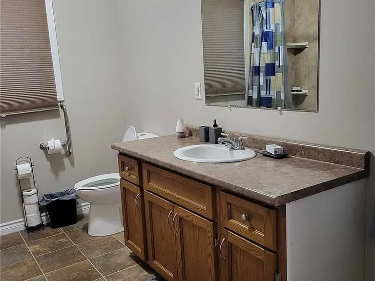 180 Haldimand Rd #20 — Photo 11