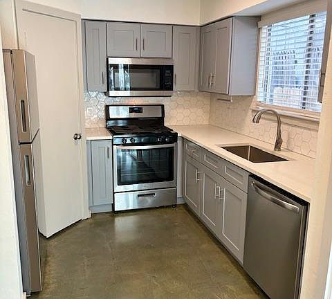 3rd image of 3004 S 1st St APT 104