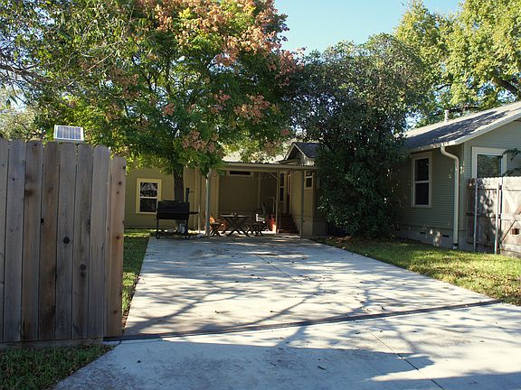 5th image of 410 S Santa Clara Ave