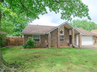 818 N Boyd Cir, Sapulpa, OK 74066