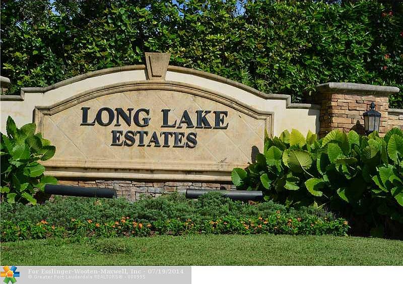 Long Lake Estates-10221 N Lake Vista Circle Davie, FL 33328