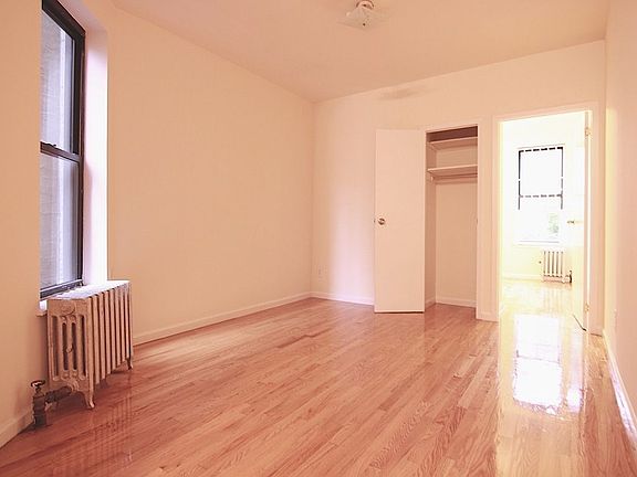 3rd image of 306 E 5th St #19A
