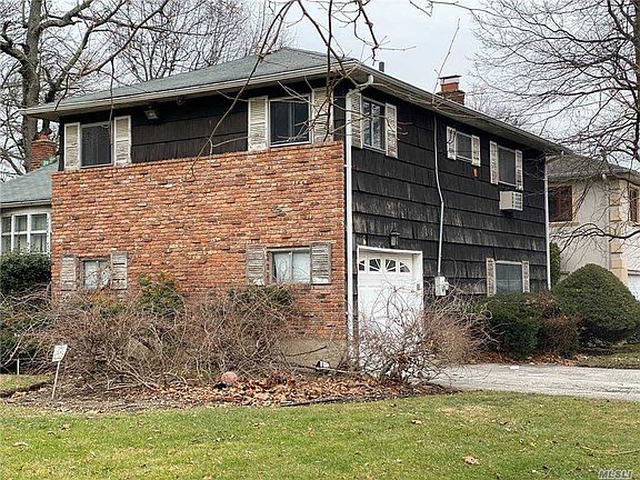 2nd image of 27 Newport Dr