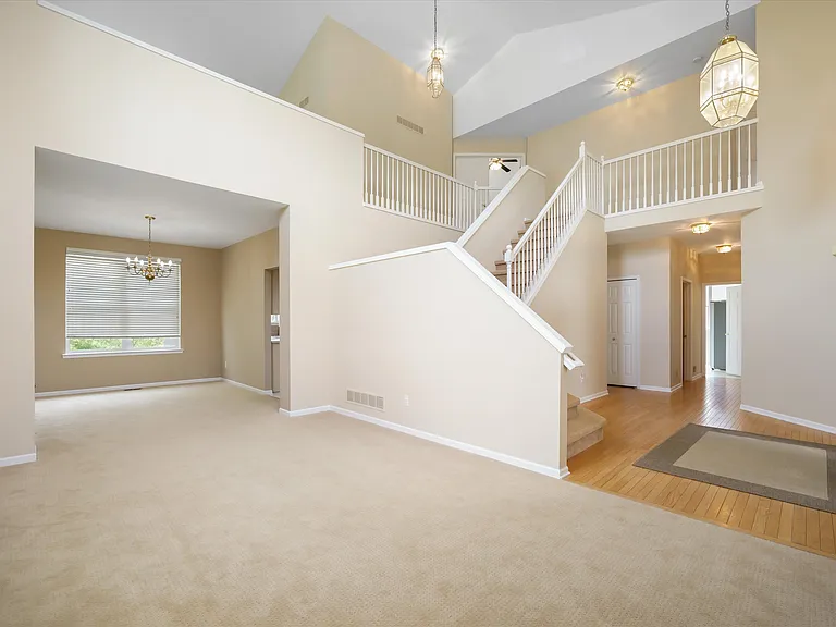 31216 Kingswood Blvd — Photo 9