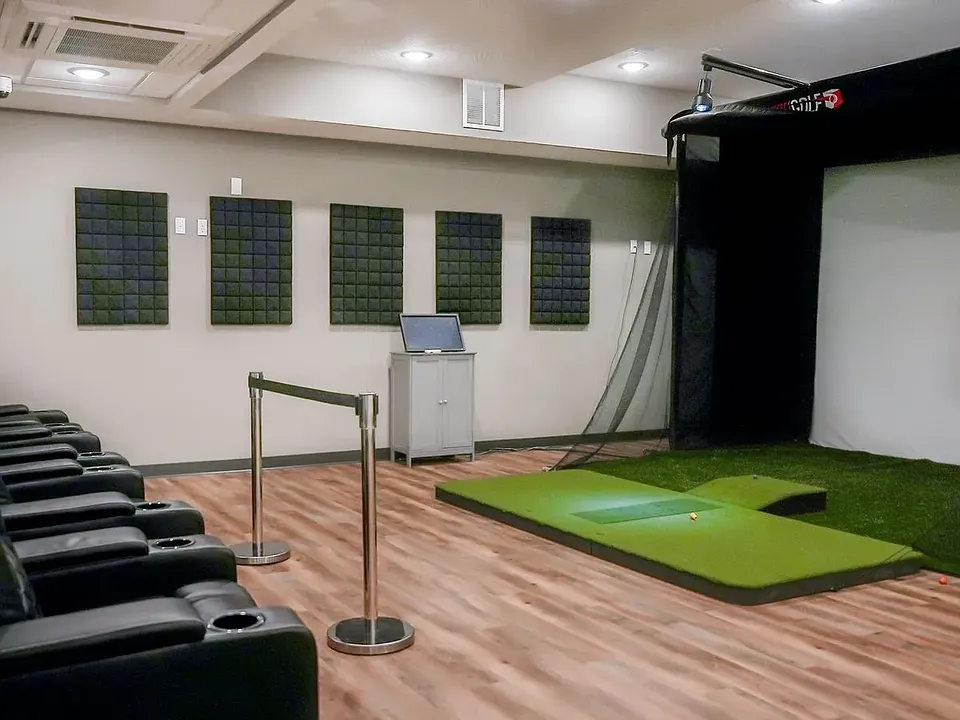 Golf simulator-silverleaf