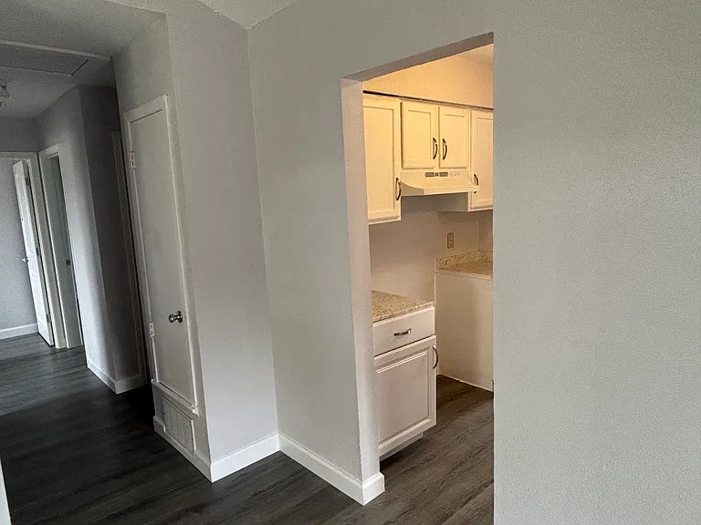 5742 Bienville Dr — Photo 7