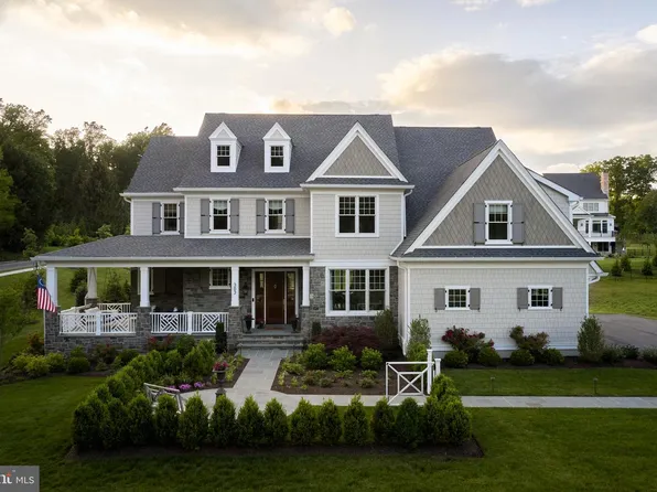 4451 Kleinot Dr, Doylestown, PA 18902