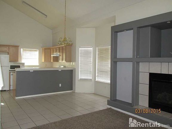 4th image of 2200 Tierra De Oro Way