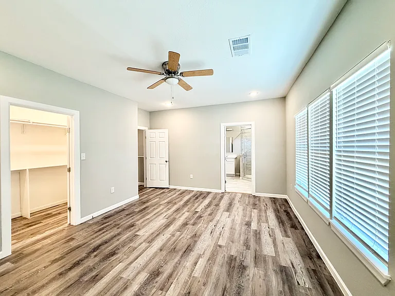 22060 Flanagan Cir #B — Photo 8