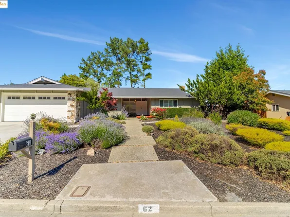 62 Warfield Dr, Moraga, CA 94556