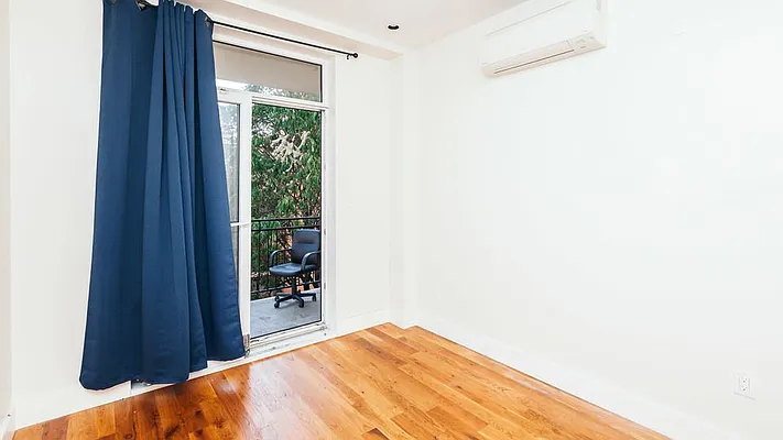 Rented by Nooklyn NYC LLC | media 10