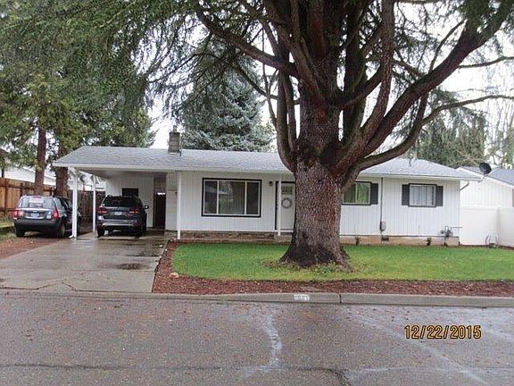 2nd image of 1061 SE Clarey Ave