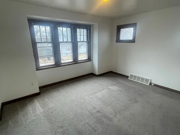 3911-3913 N 20th St. (Duplex)(Ace Property) — Photo 10