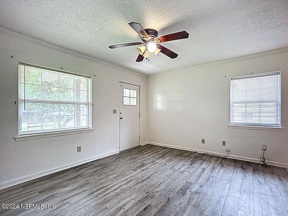 2nd image of 1179 RANDOLPH Street