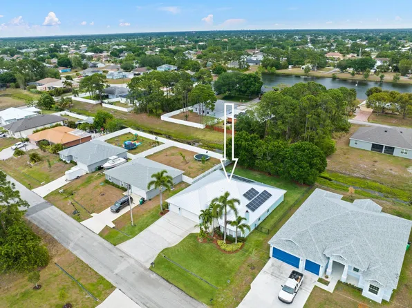 332 SW Enon Street, Port St Lucie, FL 34953