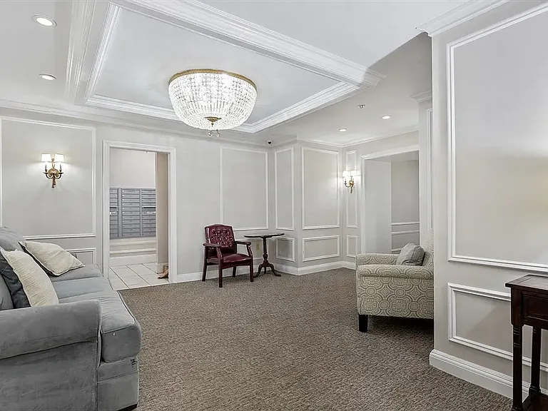 362 Commonwealth Ave #2J — Photo 8