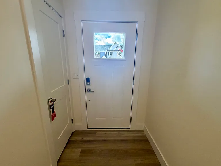 3796 Hawks Creek Dr — Photo 25