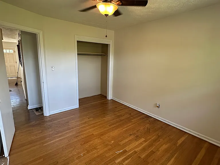 1246 Alexandria Dr #B — Photo 10