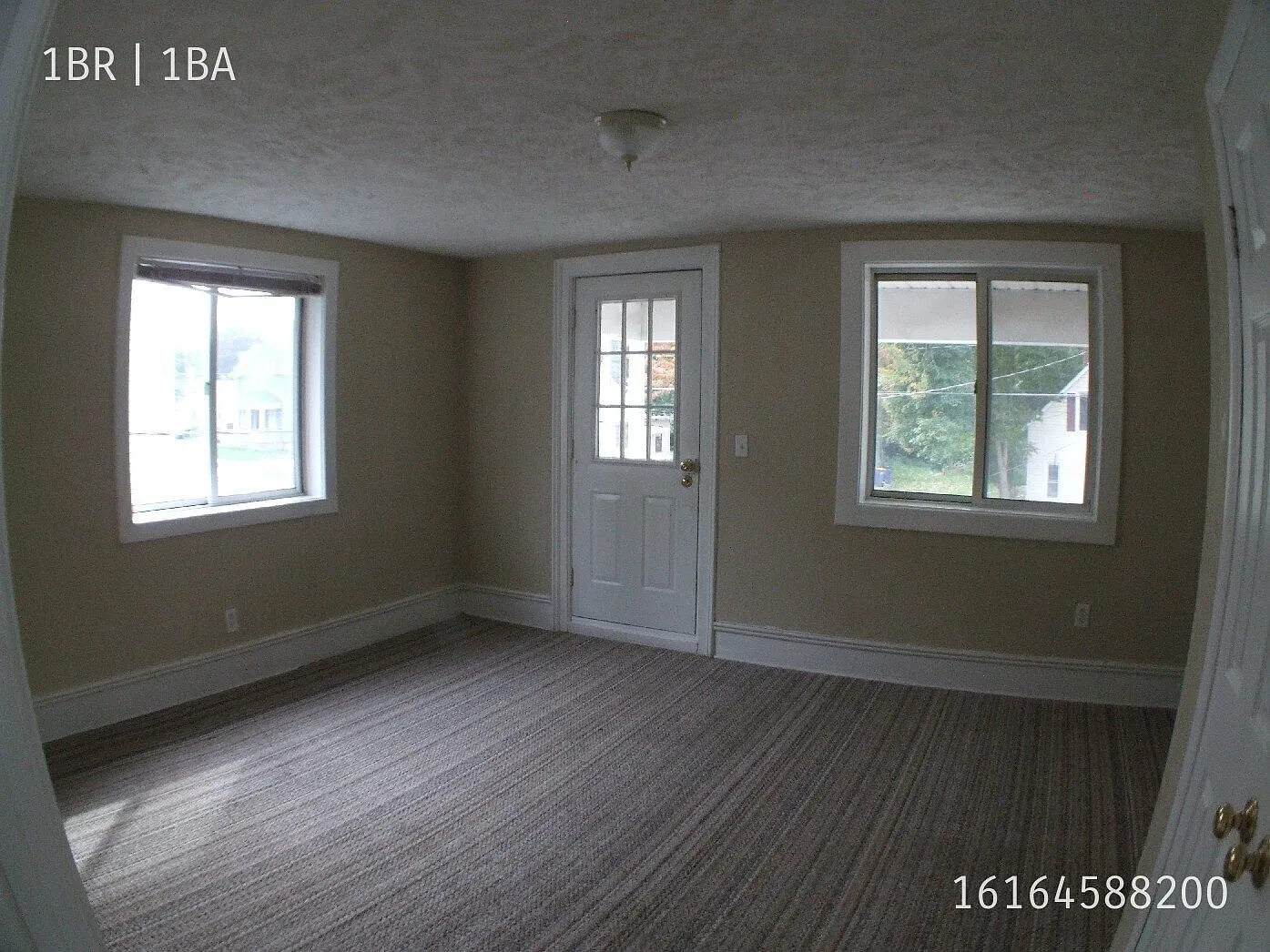 NE one bedroom upper at 435 Carrier NE with extra room for den or study — Photo 4