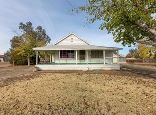 27588 Cypress St, Taft, CA 93268