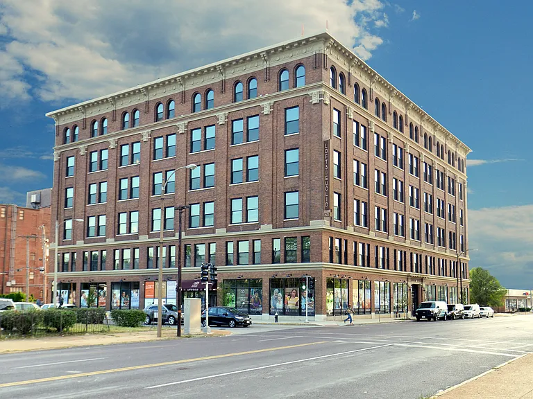 Lofts at Euclid