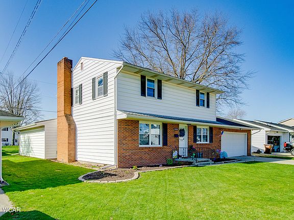 3rd image of 2905 Hanover Dr