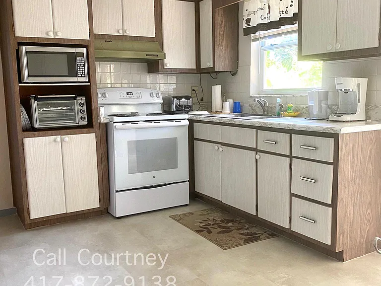3341 Jarvis St — Photo 5