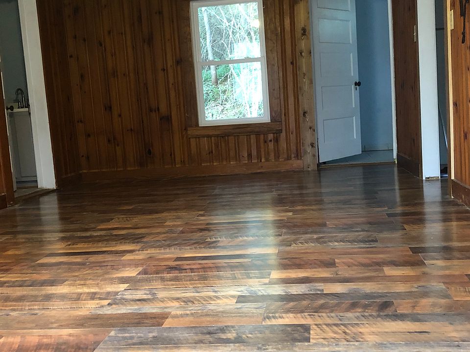 2nd image of 286 S Painter Rd