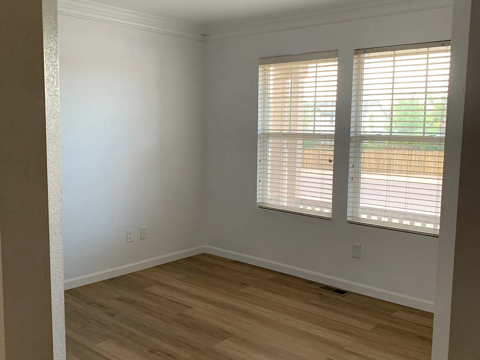 12687 Jersey Circle W — Photo 2