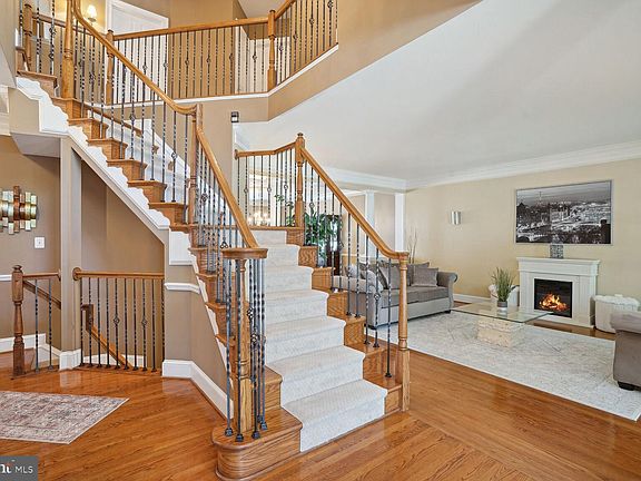 5th image of 4448 Tuscany Ct