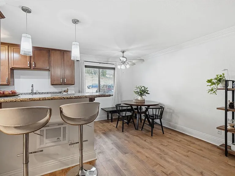 5505 Adelaide Ave #14 — Photo 6