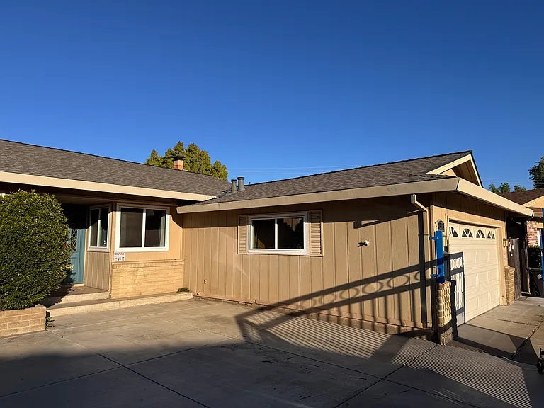 8118 Colonial Dr — Photo 2