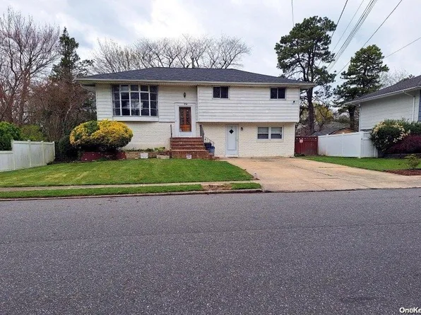 234 Osceola Avenue, Deer Park, NY 11729
