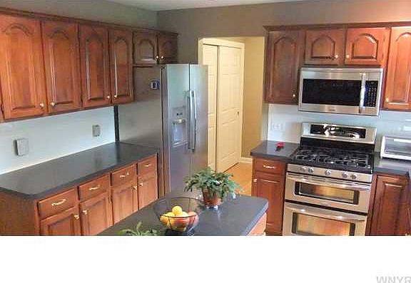 4th image of 9611 Deerview Ln