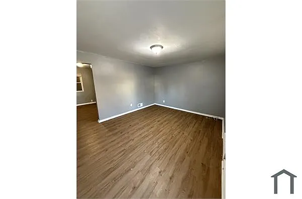 6113 Washington Ave photo 1