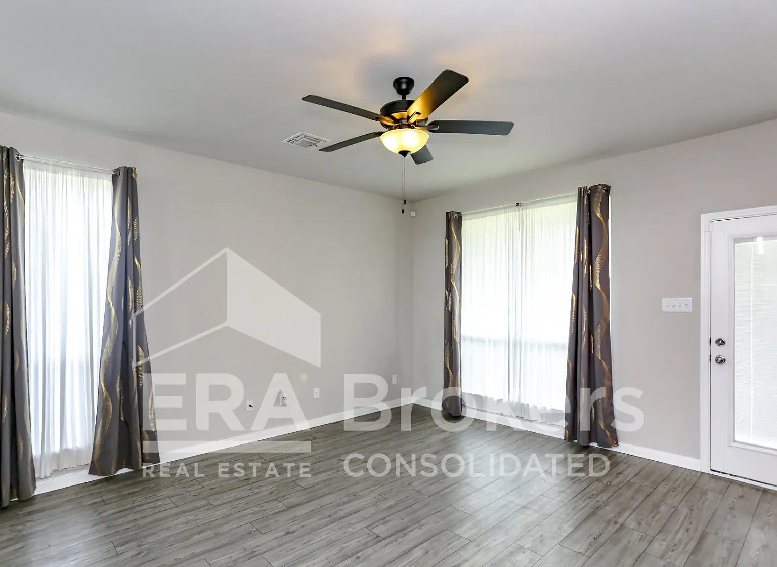 Clanton909 — Photo 3