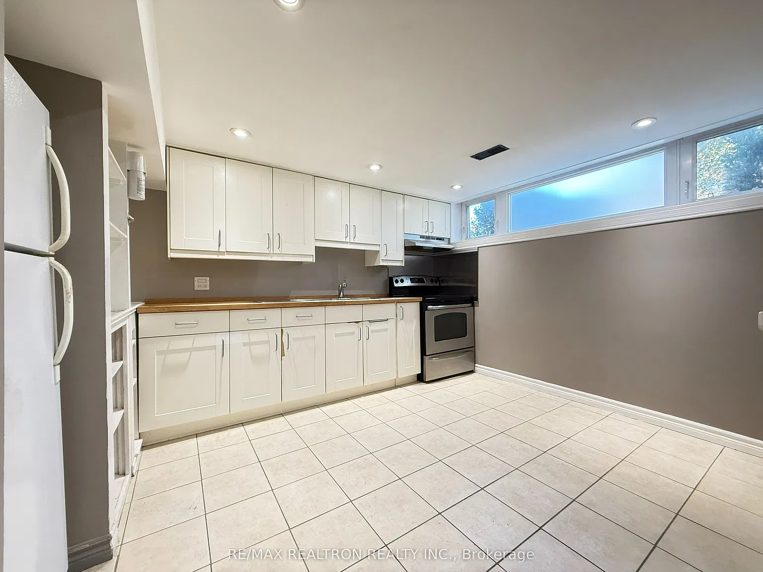 2 bed, $1,800 — Photo 2
