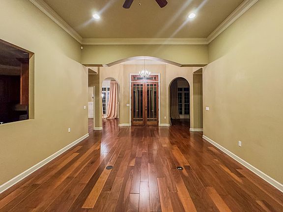 5th image of 205 N Thomas St