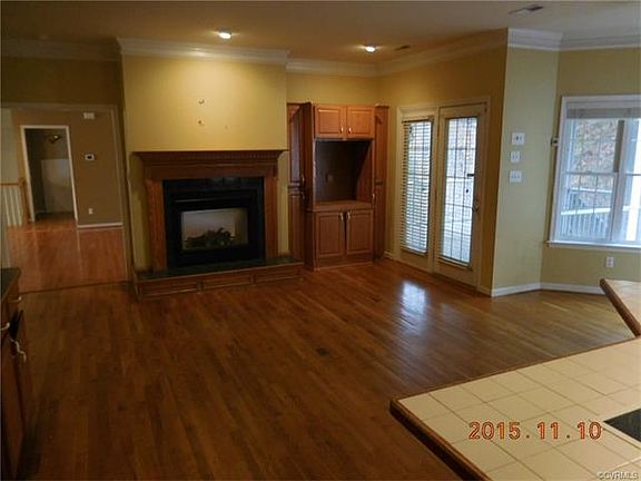 4th image of 8225 Seaview Dr