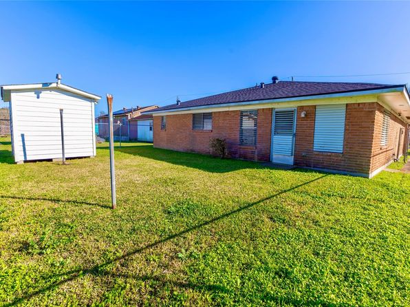 6302 Park Ave, Texas City, TX 77591