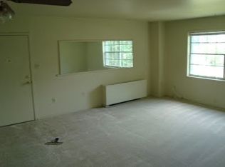 4425 Romlon St APT 3, Beltsville, MD 20705