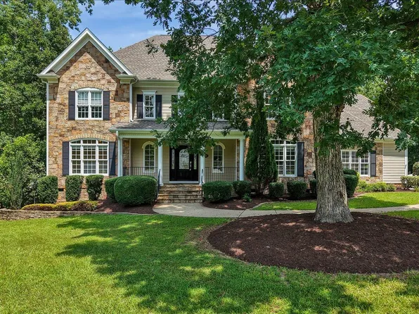 580 Christopher Dr, Clayton, NC 27520