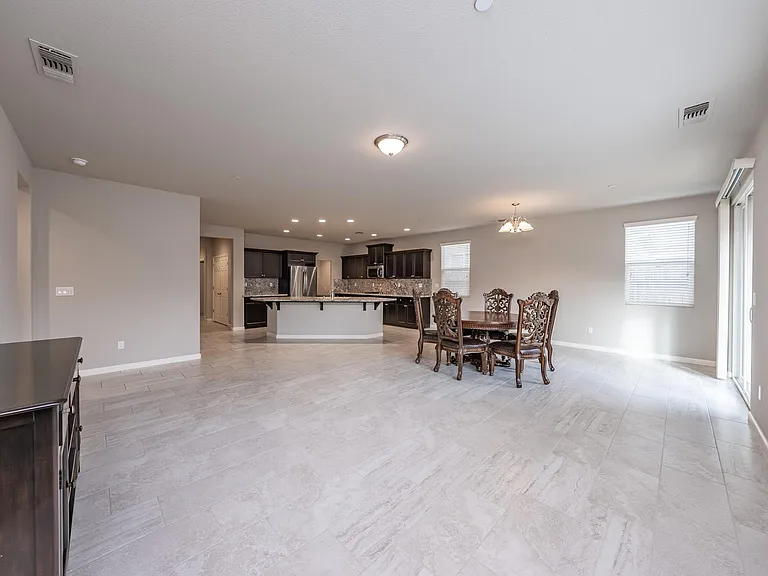 3555 Encino Ave — Photo 6