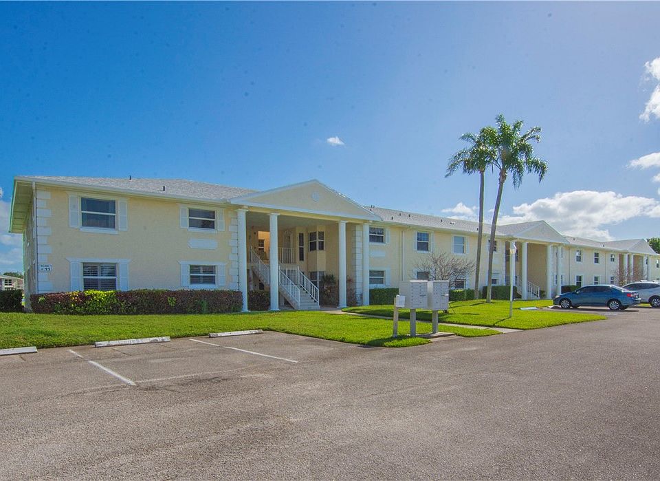 1st image of 356 Grove Isle Cir Unit 356