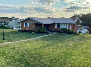 1152 Skyline Dr, Greensburg, PA