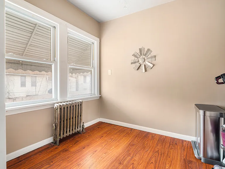 6016 Saint Clair Ave — Photo 9