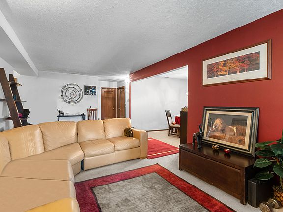 4th image of 1896 Portsmouth Dr #D