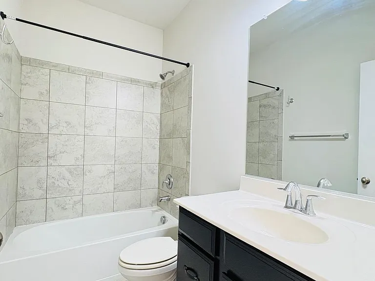 11032 Blackburn Cove Ln — Photo 12