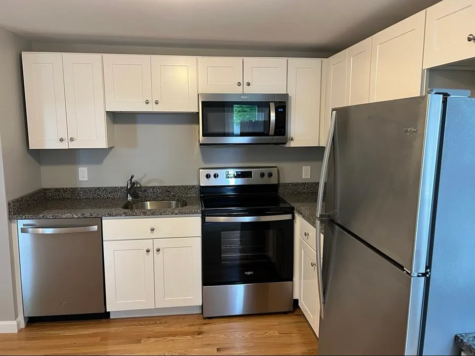72-74 3rd St #7