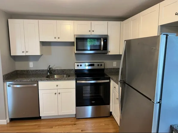 72-74 3rd St #7, Bangor, ME 04401